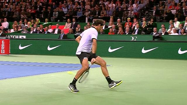 D’un tweener bien senti, Federer n’en finit plus de faire le spectacle