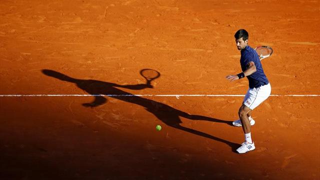 Djokovic se deshace de Carreño en una dura batalla