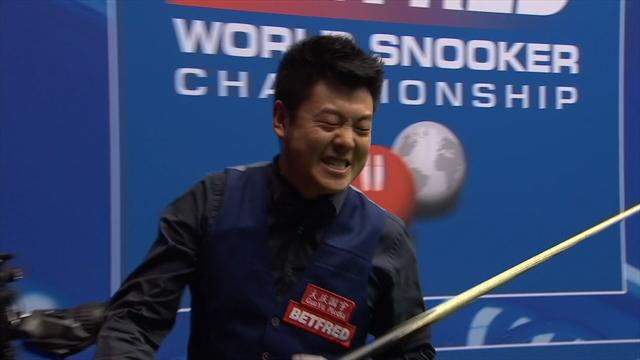 Hilarious reaction from Liang Wenbo as he misses out on tournament high break Hilarious reaction from Liang Wenbo as he misses out on tournament high break