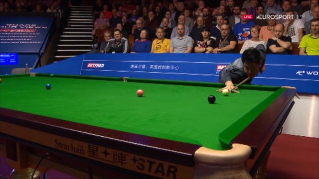 Never change - Liang Wenbo entertains as he wins final frame of session against Ding Junhui Never change - Liang Wenbo entertains as he wins final frame of session against Ding Junhui