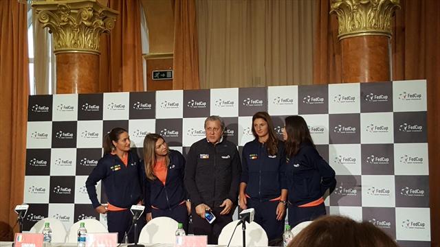 Капитан сборной Румынии Посмотрим какого цвета будет ребенок Серены. Шоколадный с молоком Капитан сборной Румынии Посмотрим какого цвета будет ребенок Серены. Шоколадный с молоком