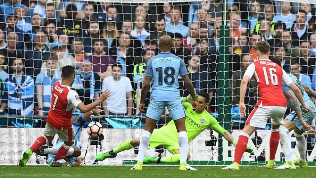 Spiel gedreht! Sánchez lässt Wembley beben Spiel gedreht! Sánchez lässt Wembley beben