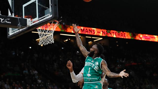 Nanterre maintient la pression sur Chalon