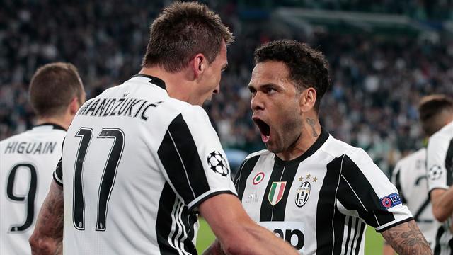 La belle reprise de Dani Alves qui a offert le break à la Juve