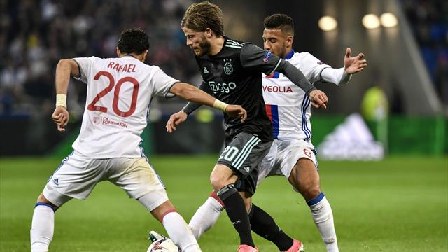 Les notes : Lacazette avait des airs de héros mais Rafael a tout gâché