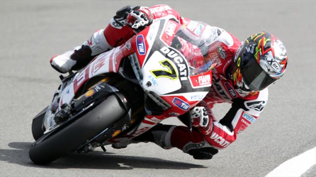 Chaz Davies gets better of Jonathan Rea in practice