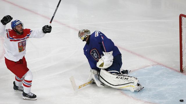 Les Bleus n'ont pas fait le poids et voient les quarts s'éloigner