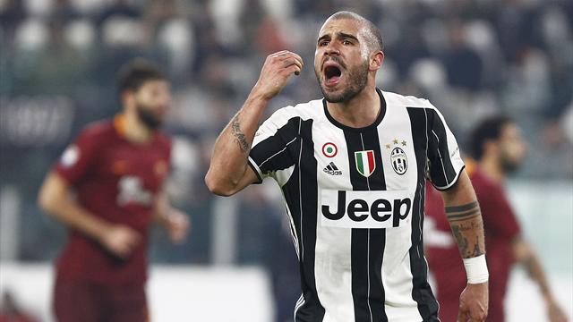 Edicola: per arrivare a Bernardeschi la Juve deve lasciar andare Sturaro