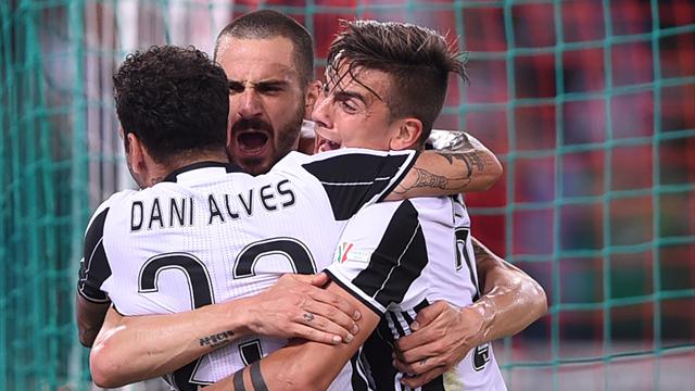 "Ne dites pas de la merde sans savoir" : Alves dément toute dispute avec Bonucci