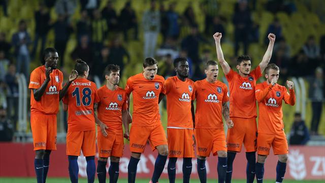 Fenerbahçeyi seri penaltılarla eleyen Medipol Başakşehir finalde