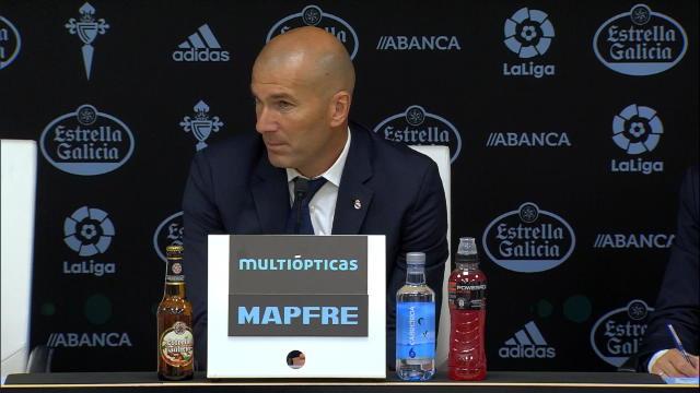 Zidane : "Ronaldo est dans une forme phénoménale" Zidane : "Ronaldo est dans une forme phénoménale"