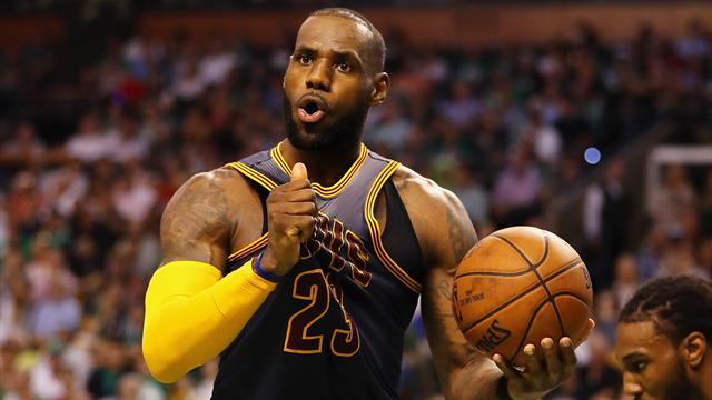 Primo passo per LeBron James e Cleveland verso la finale