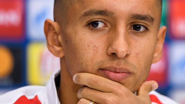 Marquinhos : "C'est impossible, mais j'aimerais bien voir Neymar au PSG" Marquinhos : "C'est impossible, mais j'aimerais bien voir Neymar au PSG"