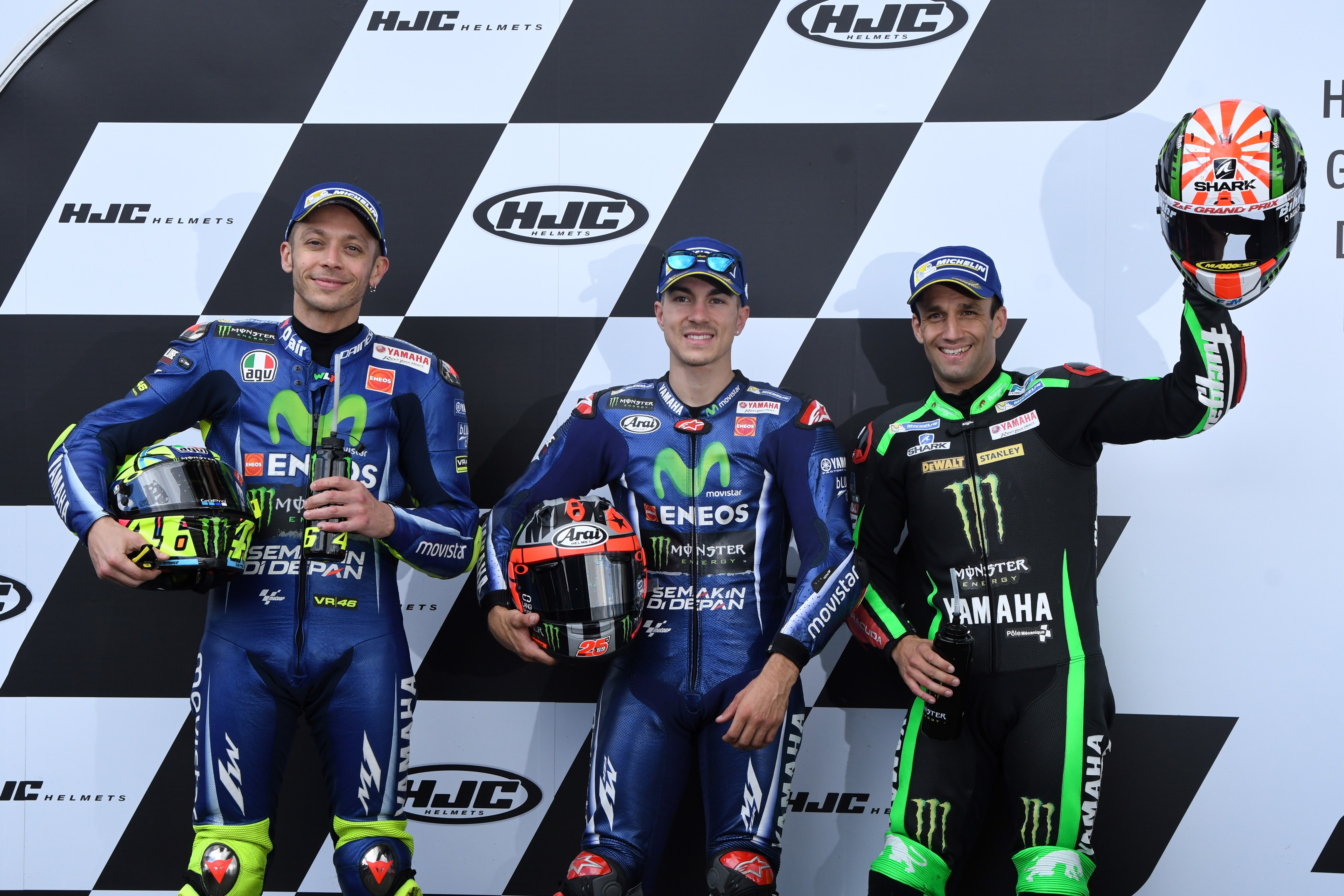 Valentino Rossi, Maverick Viñales (Yamaha Factory) et Johann Zarco (Yamaha Tech3) après la qualification du Grand Prix de France 2017