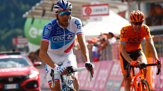 Distancé, "pas à 100%", Pinot est pourtant encore dans le coup pour le podium