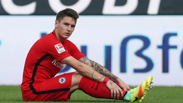 Varela leaves Manchester United for Penarol