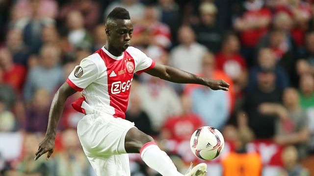 Spurs transfer targets Sanchez and Keita left out of respective squads