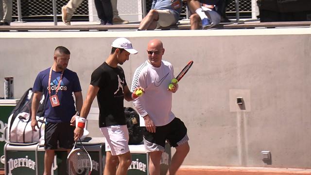 Nadal, Djokovic et Muguruza ont tapé leurs premières balles à Roland