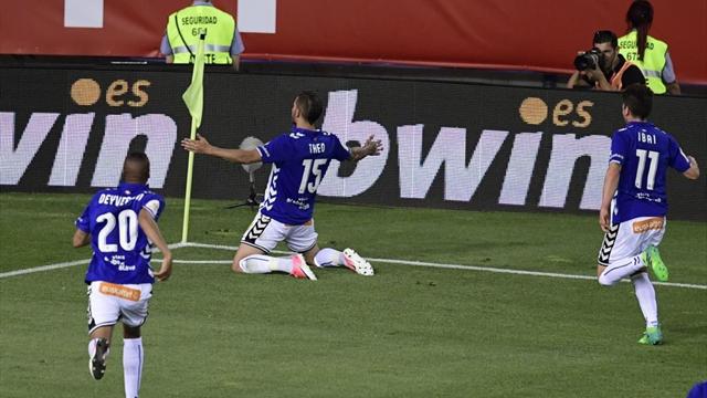 Oubliez Messi, Hernandez sait aussi nettoyer les lucarnes