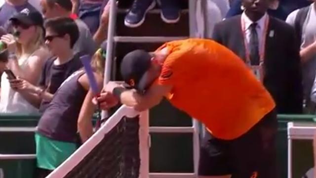Pleurs de Johnson et raquette fracassée de Coric, grand écart d’émotions en fin de match