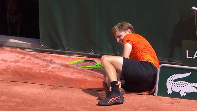 David Goffin retires hurt after tripping on court covers David Goffin retires hurt after tripping on court covers