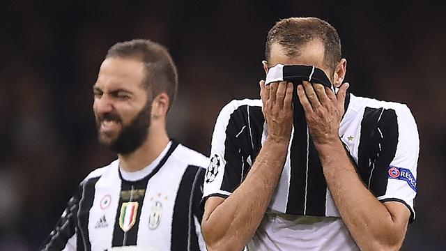 Da Pogba a Higuain, passando per Chiellini e Alex Sandro: gli esclusi dal Pallone d'Oro Da Pogba a Higuain, passando per Chiellini e Alex Sandro: gli esclusi dal Pallone d'Oro