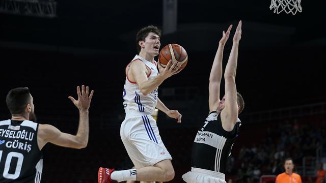 LeBron'un yeni takım arkadaşı Cedi Osman