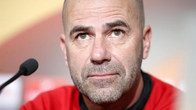 Peter Bosz, nuevo entrenador de Borussia Dortmund Peter Bosz, nuevo entrenador de Borussia Dortmund