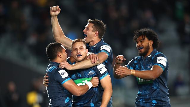 New Zealand turn screw on the wounded Lions New Zealand turn screw on the wounded Lions
