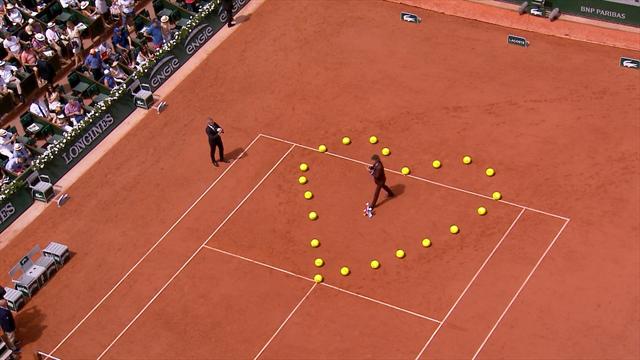 Il Roland Garros omaggia Guga Kuerten con un cuore davvero speciale Il Roland Garros omaggia Guga Kuerten con un cuore davvero speciale