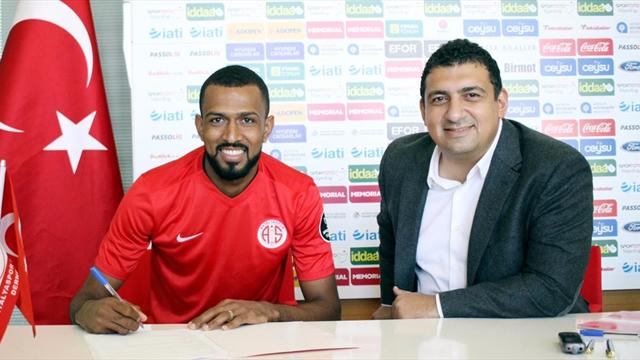 Maicon resmen Antalyaspor'da