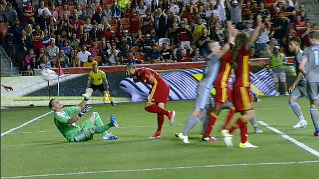Movsisyan erlöst Real Salt Lake gegen Minnesota Movsisyan erlöst Real Salt Lake gegen Minnesota