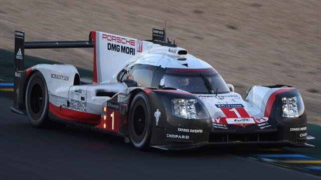 Runaway leader suffers major mechanical failure: 'This race has been turned on its head' Runaway leader suffers major mechanical failure: 'This race has been turned on its head'