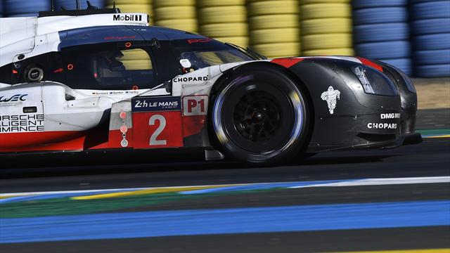 A deux heures du terme de la course, la Porsche n°2 est revenue dans le tour du leader ! A deux heures du terme de la course, la Porsche n°2 est revenue dans le tour du leader !