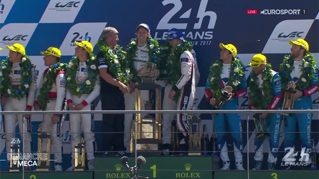 Bernhard, Bamber et Hartley : trois pilotes Porsche heureux sur le podium du Mans ! Bernhard, Bamber et Hartley : trois pilotes Porsche heureux sur le podium du Mans !