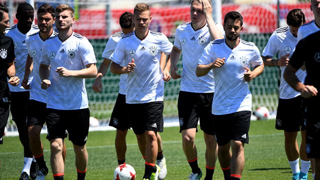 Alle fit: DFB-Auswahl im Abschlusstraining mit 21 Spielern