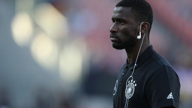 Rudiger débarque à Chelsea