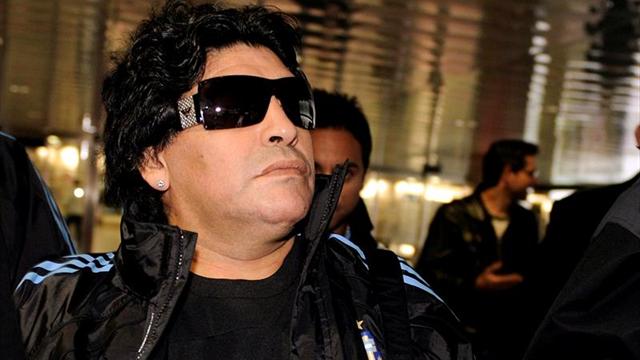 Maradona critica a Sampaoli: "No fue buen jugador y no es buen pensante"