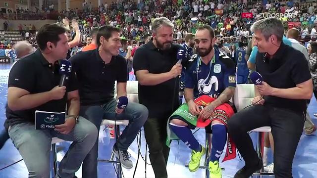 Ricardinho se acordó las víctimas de Portugal en la celebración del título Ricardinho se acordó las víctimas de Portugal en la celebración del título