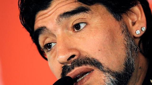 Maradona felicita al Boca por el título de la liga argentina