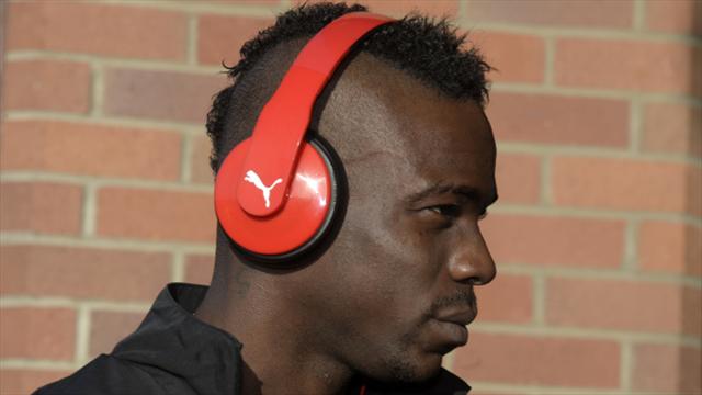 Balotelli extends Nice contract