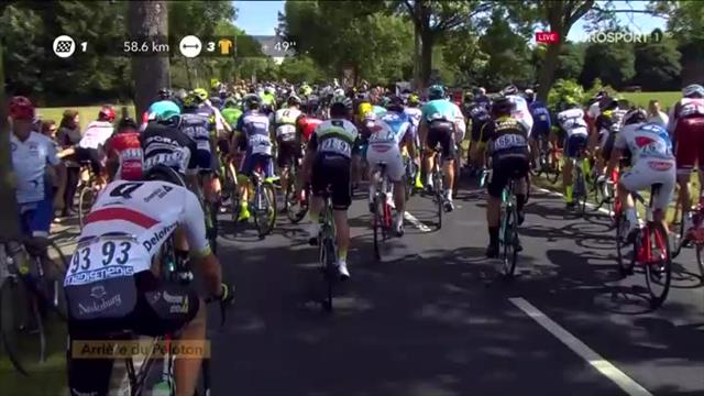 Geraint Thomas recovers from crash to retain yellow jersey