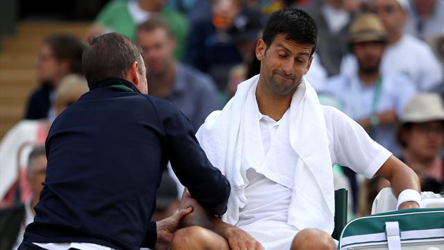 Vaincu par son mal, Djokovic envisage « une pause »… voire une opération