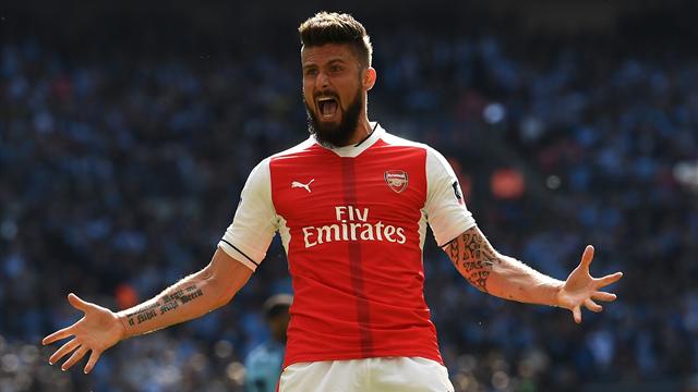 Giroud, face à la presse : "Pas de questions au sujet de mon futur !" Giroud, face à la presse : "Pas de questions au sujet de mon futur !"