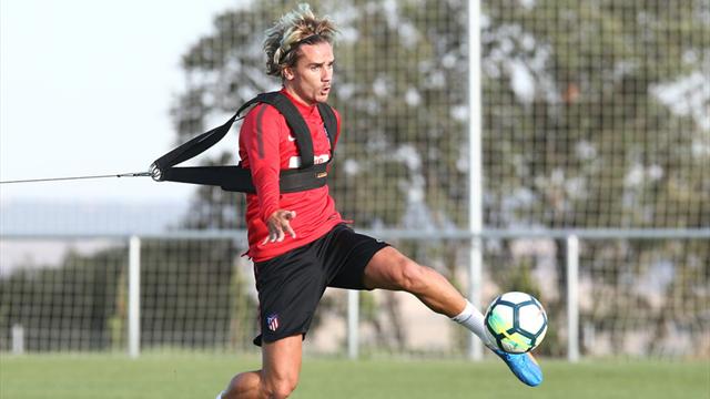 Gobert prêt à claquer la bise à Griezmann ? "S'il change de coupe de cheveux, peut-être" Gobert prêt à claquer la bise à Griezmann ? "S'il change de coupe de cheveux, peut-être"