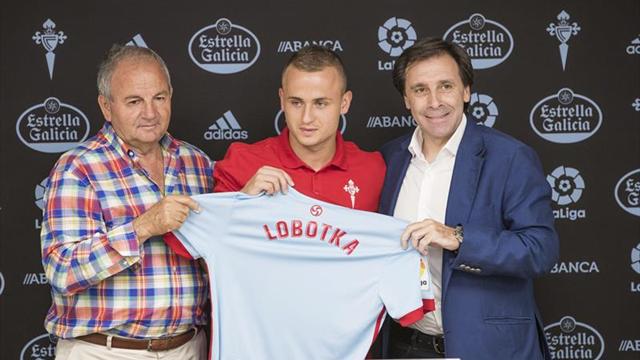 Lobotka: "Fichar por el Celta es un paso muy importante en mi carrera"