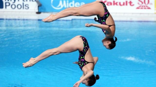 Ильиных и Бажина выиграли бронзу в синхронных прыжках в воду с 3-метрового трамплина