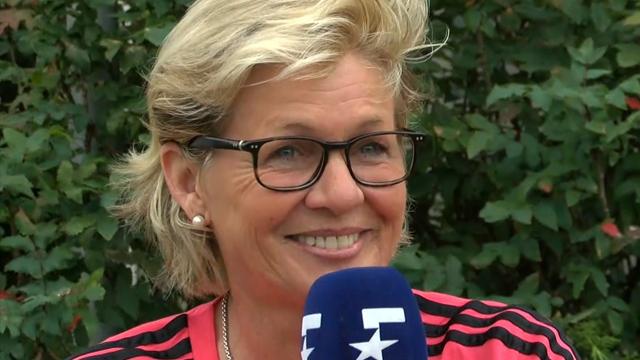 Ex-Bundestrainerin Neid: "Steffi hat schon einen schweren Stand" Ex-Bundestrainerin Neid: "Steffi hat schon einen schweren Stand"