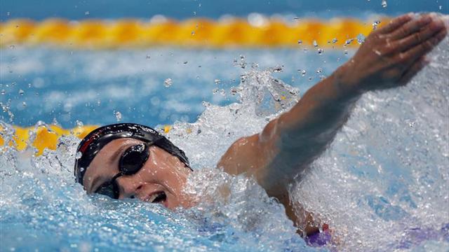 Mireia Belmonte roza el podio en los 800 libre