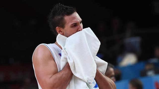 Blessé au pouce après avoir donné un coup de poing, Gallinari déclare forfait